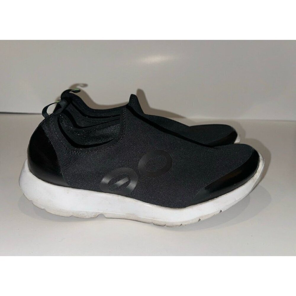 OOFOS WOMEN'S OOMG SPORT LOW SHOE - WHITE BLACK Size 10